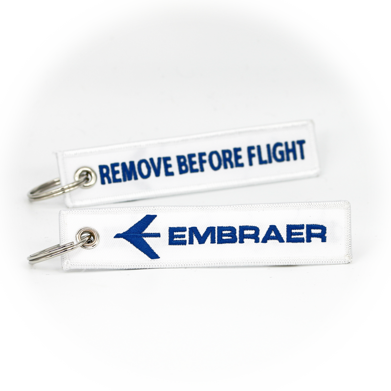 Keyring Embraer Company / Remove Before Flight (white)