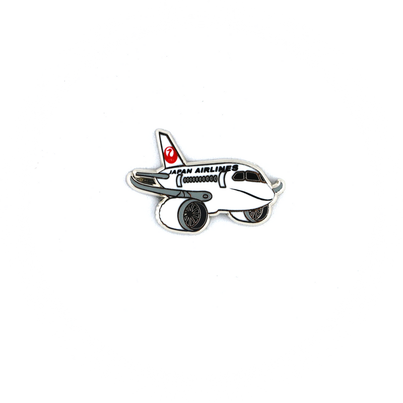 Pin Boeing 787 Dreamliner JAL Japan Air Lines "chubby plane"