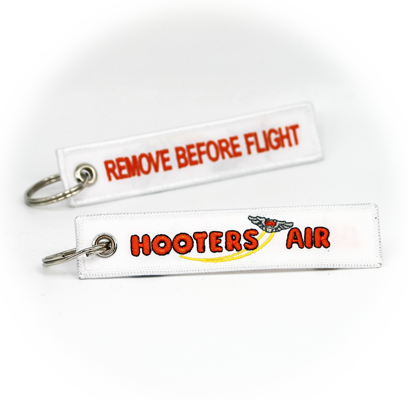 Keyring Hooters Air / Remove Before Flight