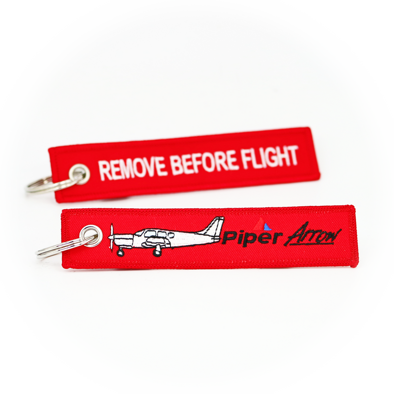 Keyring Piper Arrow PA-28R / Remove Before Flight